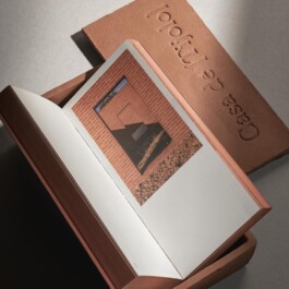 Ana Fernandes is a Brand Manager & Producer based in Porto, Portugal.