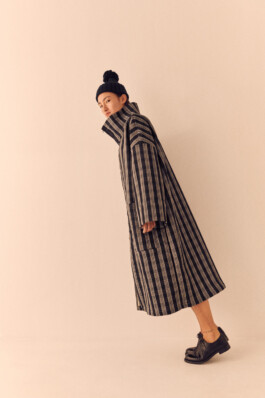 Ana Fernandes is a Brand Manager & Producer based in Porto, Portugal.